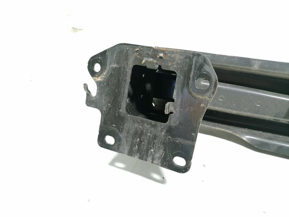 VW Passat B9 original Tr&auml;ger Verst&auml;tkung Stossf&auml;nger hinten Kombi Variant Bj.2024